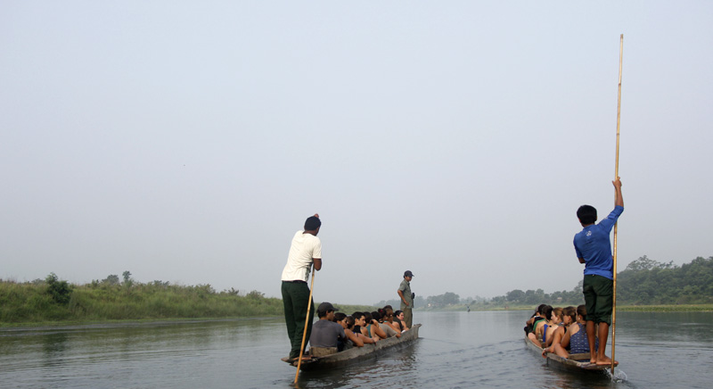 canoe ride Chitwan National Park